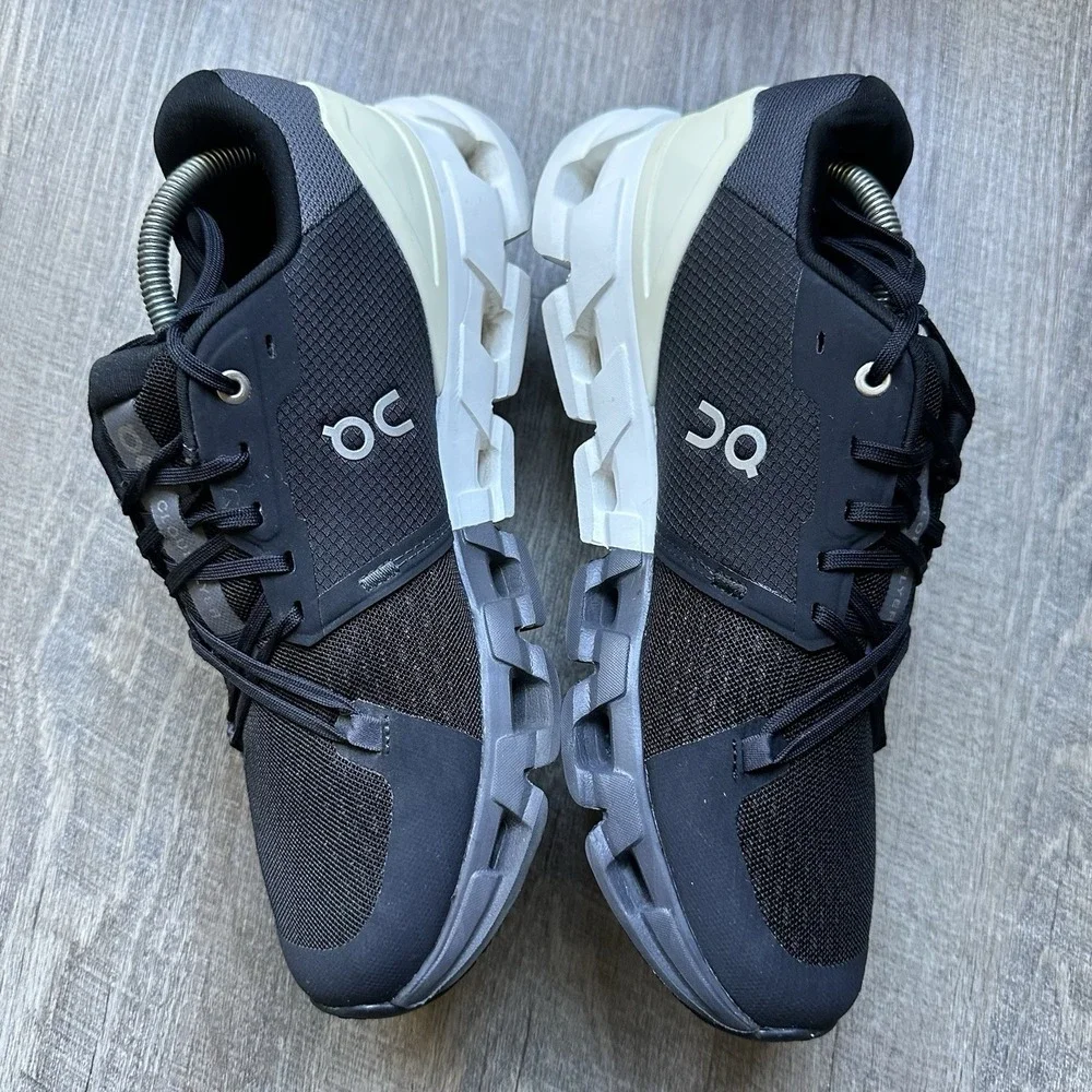 On Cloud Cloudflyer 4 Black White Womens Running Shoes Size 10.5 Very Good Cond - Picture 3 of 6
